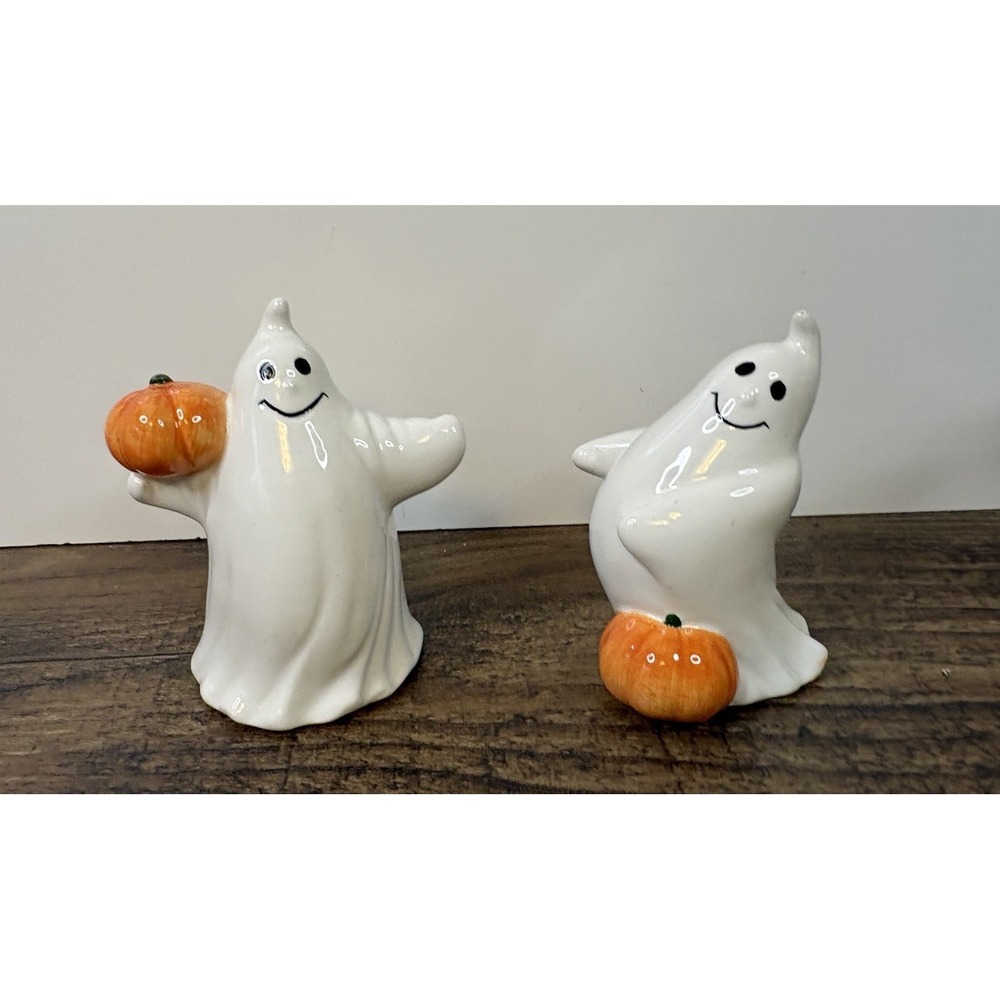 Vintage Halloween Ghost 3.5" Creative Figurine Set Pottery Holding Pumpkins
